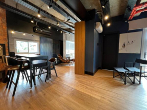 Tribeca 402